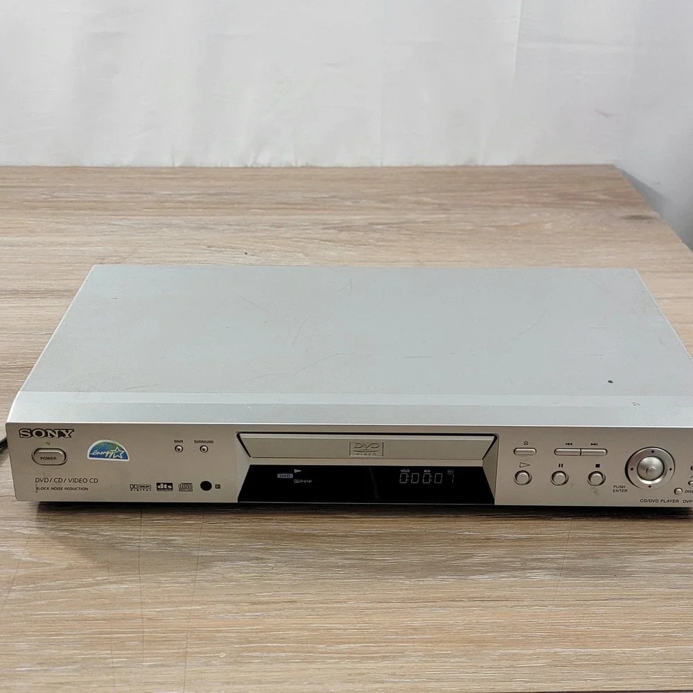 Sony DVP NS300 Silver CD DVD Video CD Player Block Noise Reduction No Remote